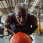 Cómo recuperar la masa muscular en personas mayores